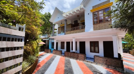Group Stay Dormitory in Munnar